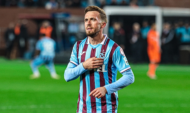 FIRTINA KANATLARIYLA UÇUYOR!