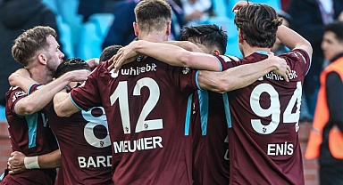 FIRTINA'NIN PAPARA PARK'TA KANARYA AVI