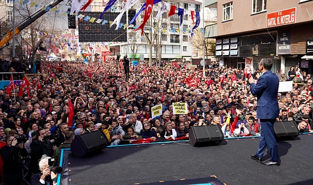 İMAMOĞLU'NDAN KENDİSİNE KURAN GÖSTEREN KİŞİYE YANIT: ALLAH ISLAH ETSİN!
