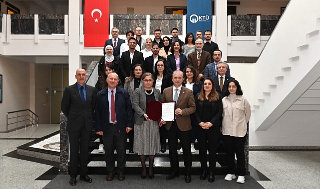 KTÜ’DE  OECD İYİ LABORATUVAR UYGULAMALARI UYGUNLUK BELGESİ SAHİPLERİNE VERİLDİ