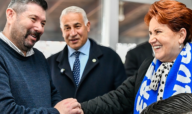 MERAL AKŞENER'DEN 6'LI MASAYA SERT SÖZLER: ARKADAŞLAR DÜMEN İÇİNDEYMİŞ