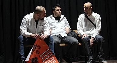 TRABZON ODA TİYATROSU DERNEĞİ ‘TUZAK’ ADLI OYUNU SERGİLEDİ