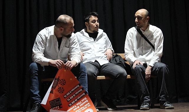 TRABZON ODA TİYATROSU DERNEĞİ ‘TUZAK’ ADLI OYUNU SERGİLEDİ