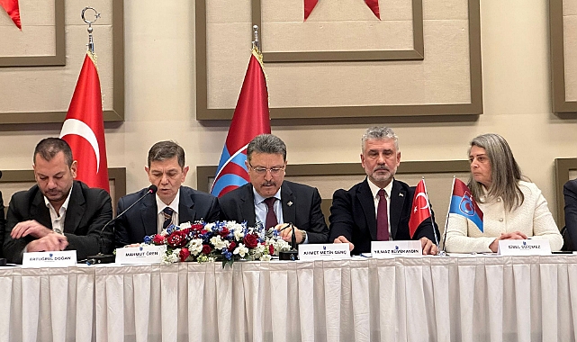 TRABZONSPOR'UN BASIN TOPLANTISINDA GERGİNLİK!