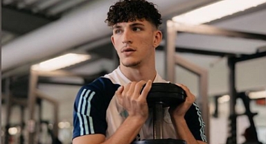 VE MONTELLA AHMET CAN'I UNUTMADI!