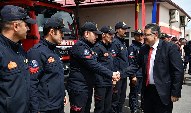 BAŞKAN GENÇ 24 AKUT PERSONELİNE SERTİFİKALARINI TAKDİM ETTİ