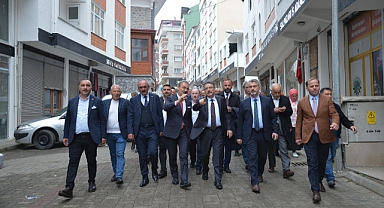 BAŞKAN GENÇ’E ŞALPAZARI’NDA COŞKULU KARŞILAMA