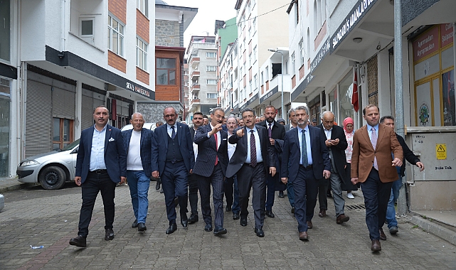 BAŞKAN GENÇ’E ŞALPAZARI’NDA COŞKULU KARŞILAMA