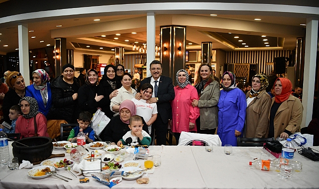 BAŞKAN GENÇ'TEN ONKOLOJİ HASTALARINA VE YAKINLARINA ÖZEL İLGİ 