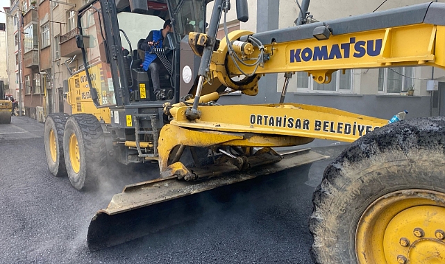 BAŞKAN KAYA: “ORTAHİSAR’DA BOZUK VE KULLANIŞSIZ YOL KALMAYACAK”