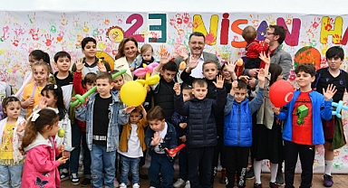 BÜYÜKŞEHİR'İN 23 NİSAN ETKİNLİĞİNE YOĞUN İLGİ