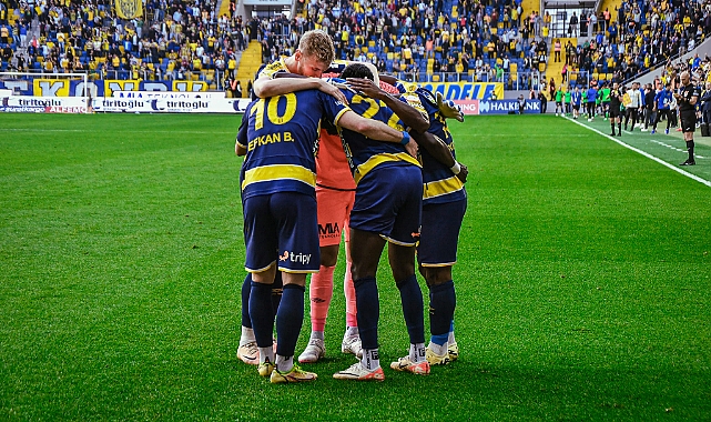 DEPLASMAN TAKIMLARI TARİH YAZDI