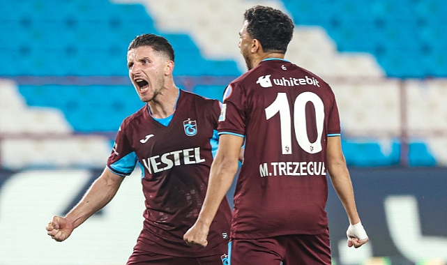 İSTANBUL: HEPİNİZ BİR, BEN TEK BAŞIMA!