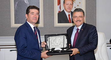 ORTAHİSAR BELEDİYESİ'NDE DEVİR TESLİM GERÇEKLEŞTİ