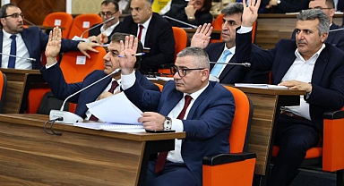 TEVFİK GÖKSU'NUN İBB AK PARTİ GRUP BAŞKANVEKİLLİĞİ GÖREVİ SONA ERDİ