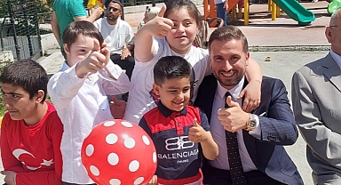 TRABZONSPOR'DAN ÖZEL GEREKSİNİMLİ ÇOCUKLARA 23 NİSAN HEDİYESİ!