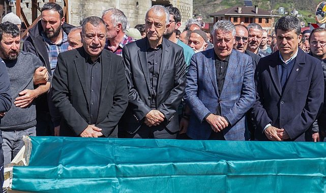 TRABZONSPOR'UN GENÇ OYUNCUSU MİRKAN KURT SON YOLCULUĞUNA UĞURLANDI