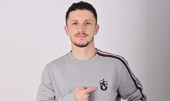 TRABZONSPOR’UN YILDIZI ENİS BARDHİ “MESSİ’DEN DAHA İYİYDİM”