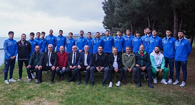 TRABZONSPOR YÖNETİMİ BASKETBOL TAKIMINI YEMEKTE AĞIRLADI