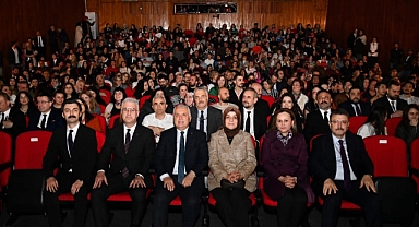 24. ULUSLARARASI KARADENİZ TİYATRO FESTİVALİ HIZLI BAŞLADI