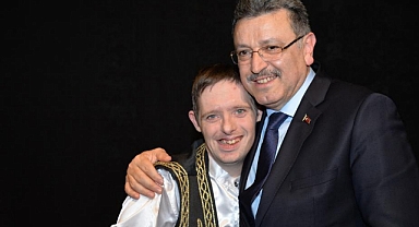 BAŞKAN GENÇ, ‘ENGELLİLER EN BÜYÜK HİZMETTEN ÖNCE GELİR’