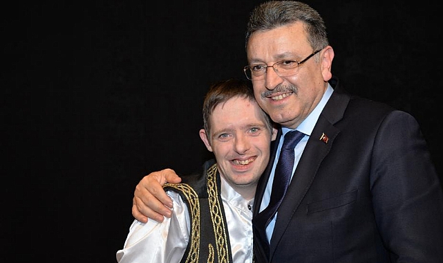 BAŞKAN GENÇ, ‘ENGELLİLER EN BÜYÜK HİZMETTEN ÖNCE GELİR’