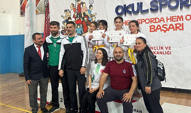 BÜYÜKŞEHİR MADALYALARI TOPLADI