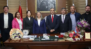 CHP HEYETİ YOMRA BELEDİYESİ'Nİ ZİYARET ETTİ.