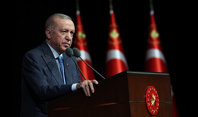 ERDOĞAN AÇIKLADI: TÜRKİYE'DE REİSİ İÇİN BİR GÜNLÜK YAS İLAN EDİLDİ