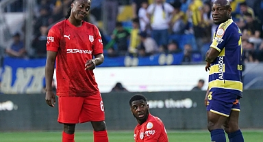 İKİ TAKIM DAHA SÜPER LİG'E VEDA ETTİ