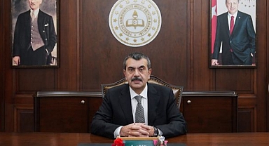 MİLLİ EĞİTİM BAKANI TEKİN 'CEMAATÇİ MİSİNİZ?' SORUSUNA YANIT VERDİ