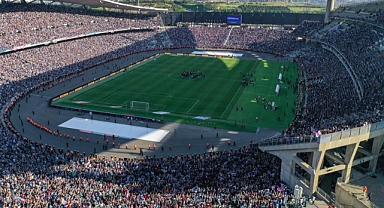 OLİMPİYAT STADYUMU BORDO MAVİ OLACAK!