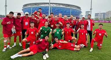 YAVUZ SULTAN SELİM ANADOLU LİSESİ GALİBİYETLE BAŞLADI