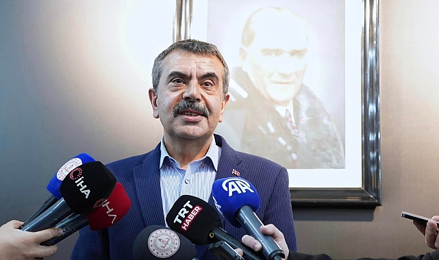 YUSUF TEKİN'İN MAKAM ARACI BOLU'DA KAZA YAPTI