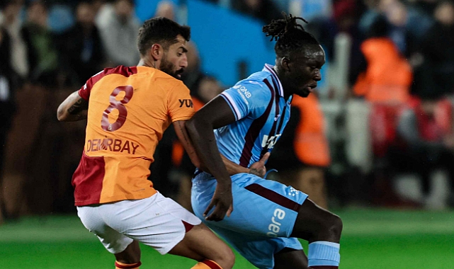 ZİRVEDEN TARİHİ PUAN FARKIYLA KOPUŞ!