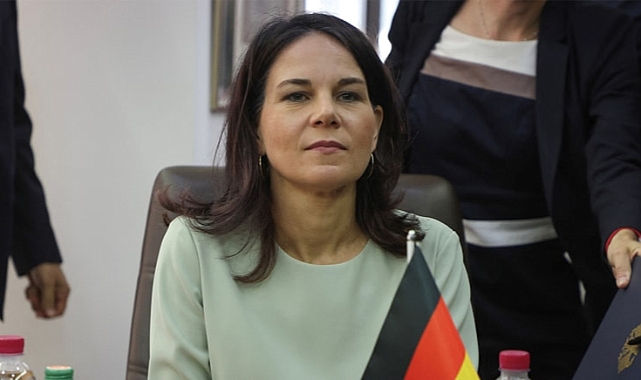 ALMANYA'DAN SAVAŞ UYARISI