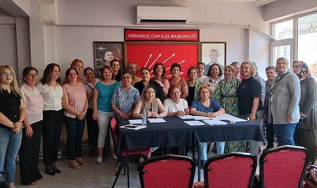 ARDANUÇ CHP DE KAYA GİBİ BAŞKAN 