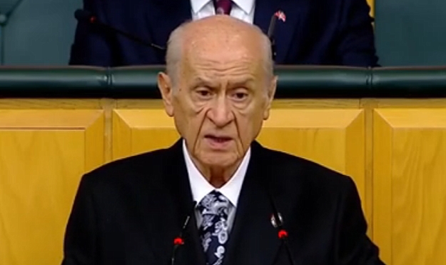 BAHÇELİ'DEN 'KAYYIM' AÇIKLAMASI: İÇİŞLERİ BAKANIMIZI KUTLUYORUM