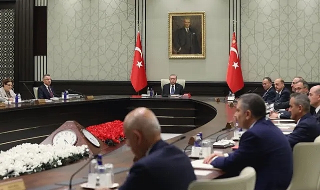 BAKANLAR DEĞİŞİYOR MU?