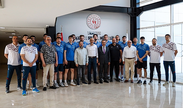 BASKETBOL YÖNETİCİLERİ ARICIOĞLU’NU ZİYARET