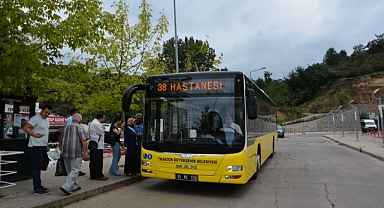 BÜYÜKŞEHİR'DEN ÖĞRENCİLERE ULAŞIM KOLAYLIĞI 