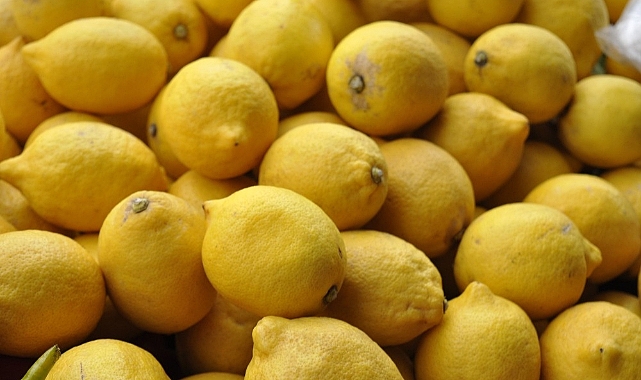 ÇAYI LİMONSUZ İÇEMEYEN BAYBURT'A LİMON ZAMMI ŞOKU!