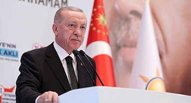 ERDOĞAN'DAN YENİ ANAYASA AÇIKLAMASI: BİLEK GÜREŞİNE DÖNMESİNİ İSTEMİYORUZ