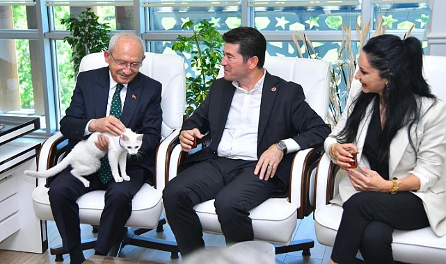 KILIÇDAROĞLU, ORTAHİSAR BELEDİYESİ’Nİ ZİYARET ETTİ