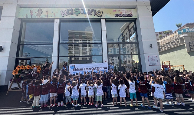 MİNİK KALPLERE TRABZONSPOR FORMALI BAYRAM JESTİ