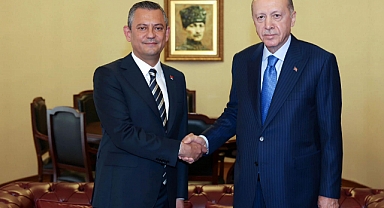 ÖZEL-ERDOĞAN GÖRÜŞMESİ 1,5 SAATİN ARDINDAN SONRA ERDİ