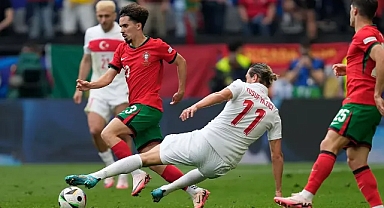 SERT ELEŞTİRİLER: ALTINTOP BURNUNU SOKUYOR!