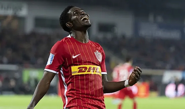 TRABZONSPOR VE GALATASARAY TRANSFER YARIŞINDA!