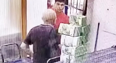 1 MİLYON EURO İLE HAVALİMANINDA YAKALANDI