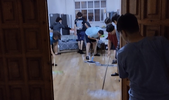 BECERİKSİZ VE YETKİSİZ İDARECİLER!